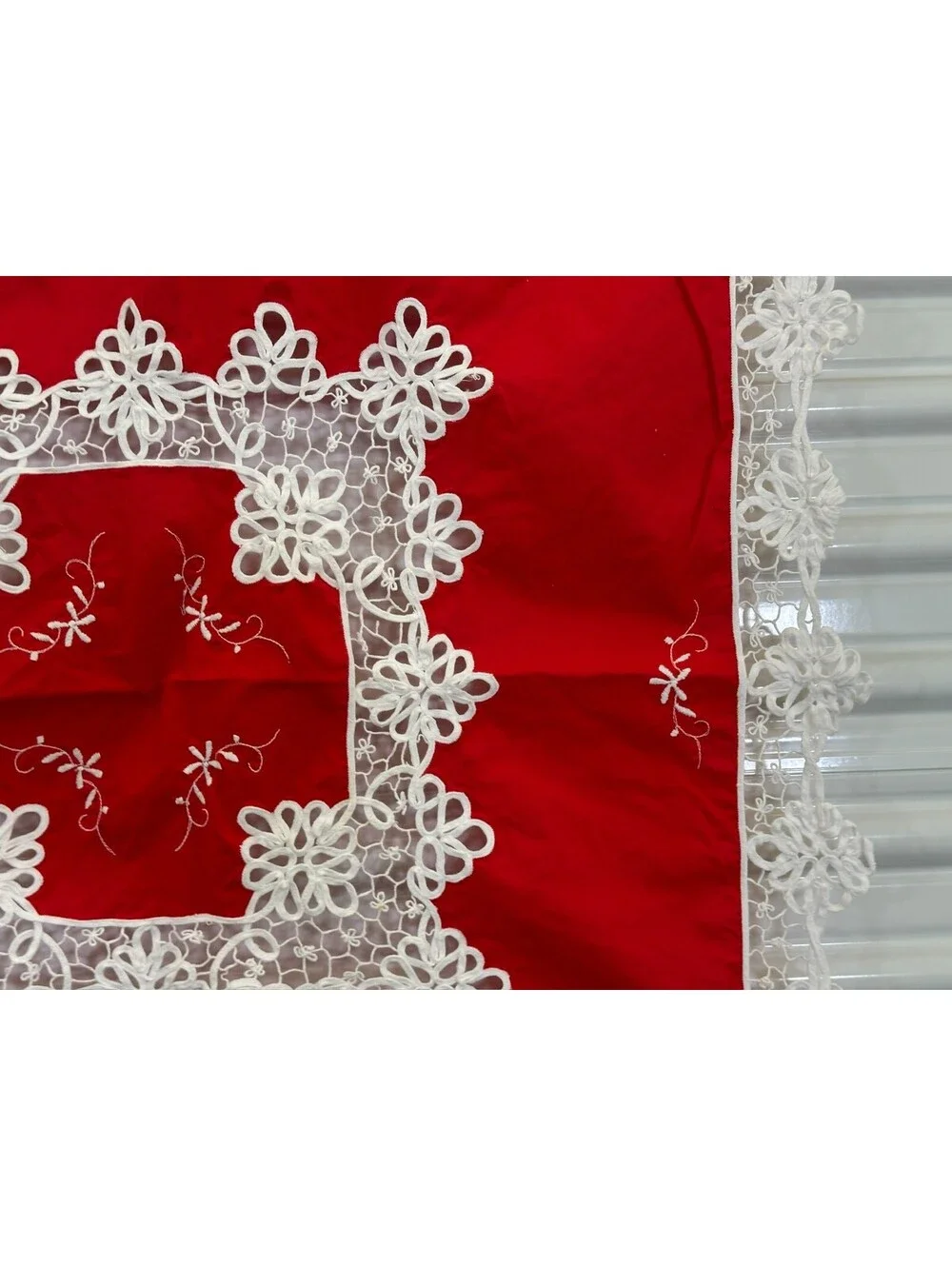 Vintage Cutwork Tablecloth Card Table Topper Floral Red White Embroidery Machine